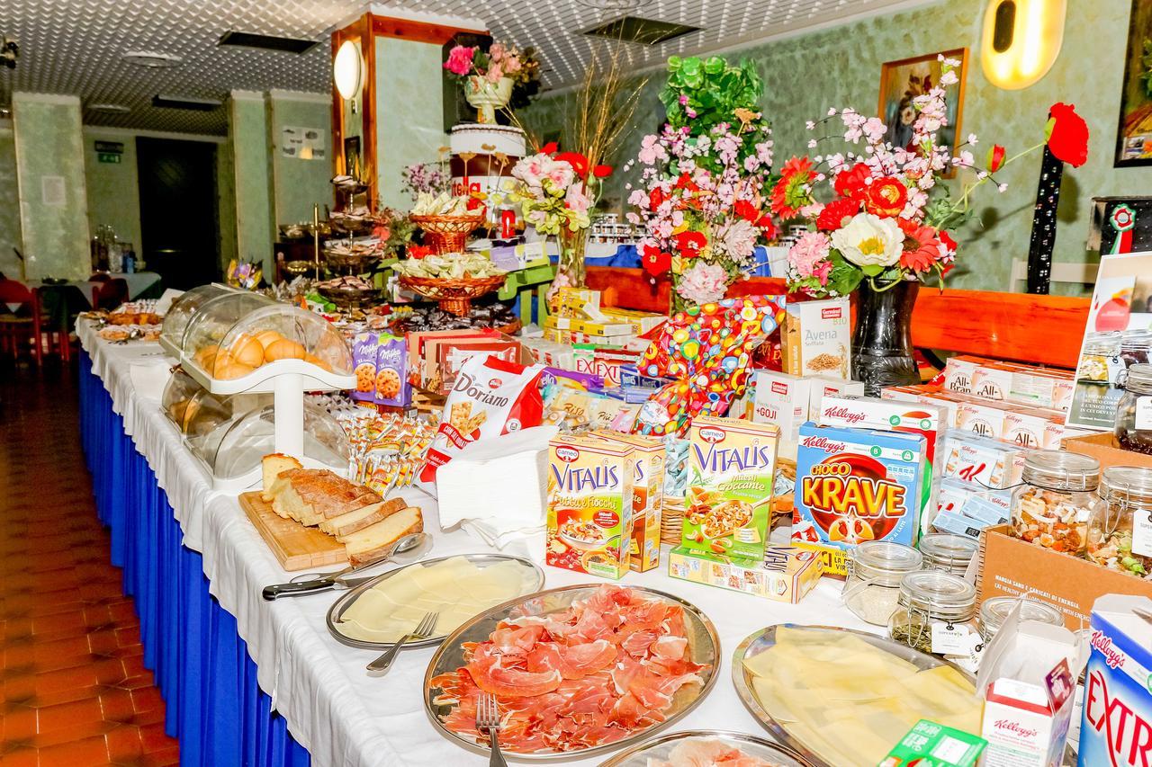 Hotel Cristallo ريولو تيرمي المظهر الخارجي الصورة